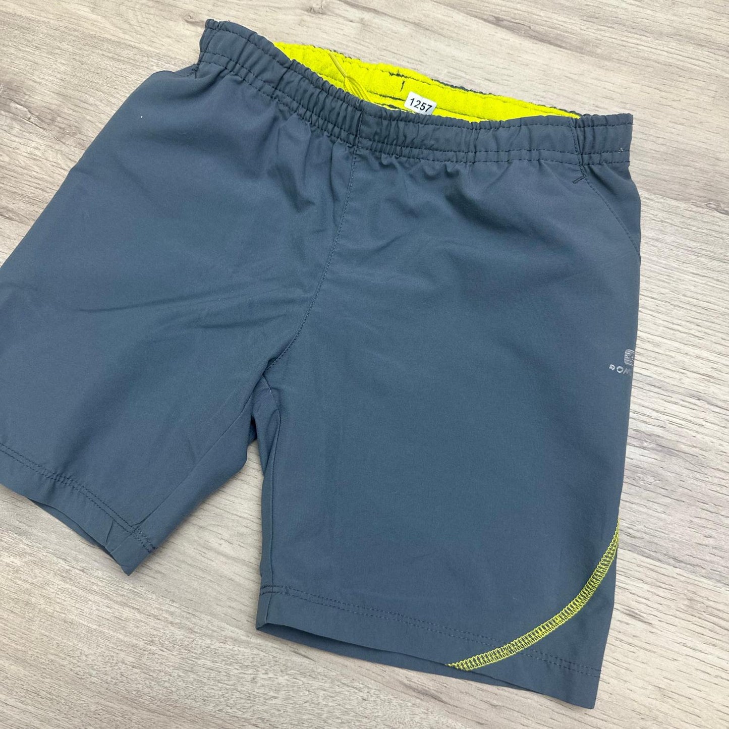 Short Décathlon : 5 ans