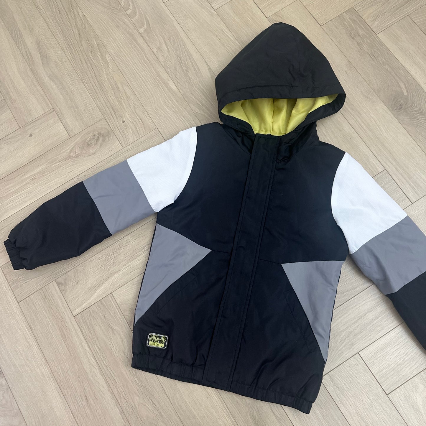 Veste / Manteau Tissaia : 8 ans