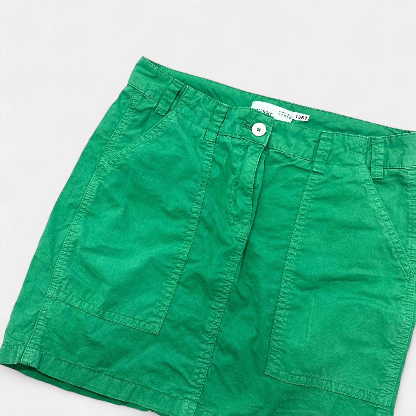 Jupe Esprit : 16 ans