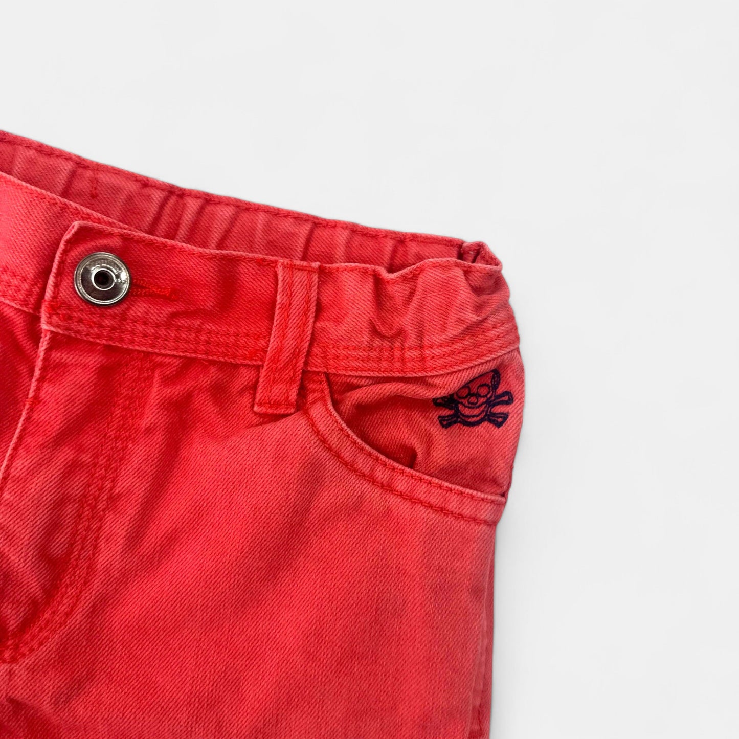 Short Tape à l'oeil : 6 ans