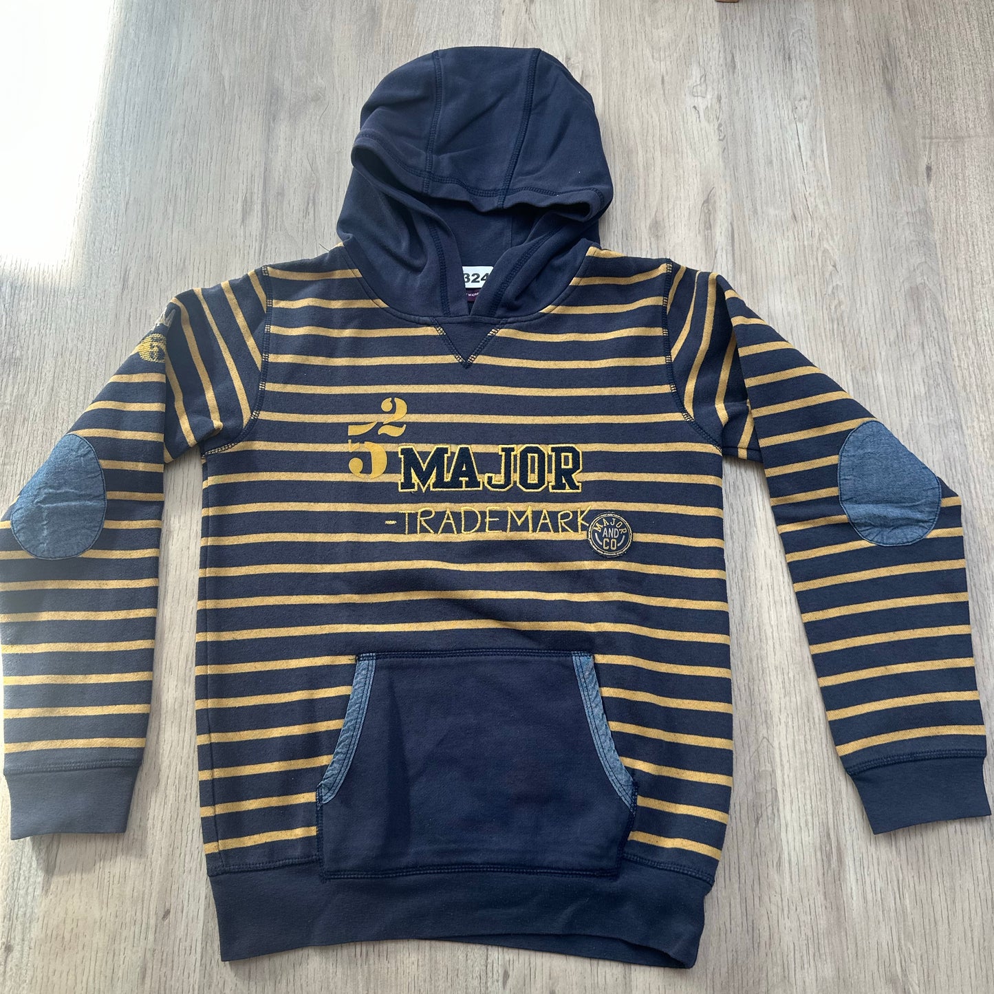 Pull Tape à l'oeil : 12 ans