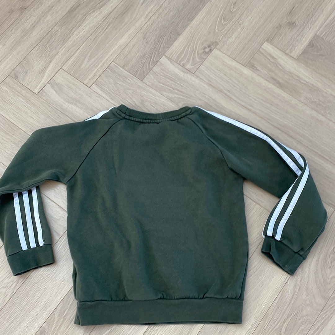 Pull Adidas : 7 ans