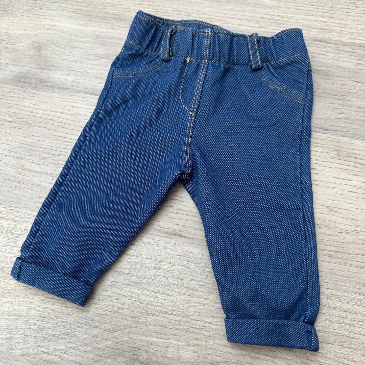 Pantalon Kiabi : 3 mois