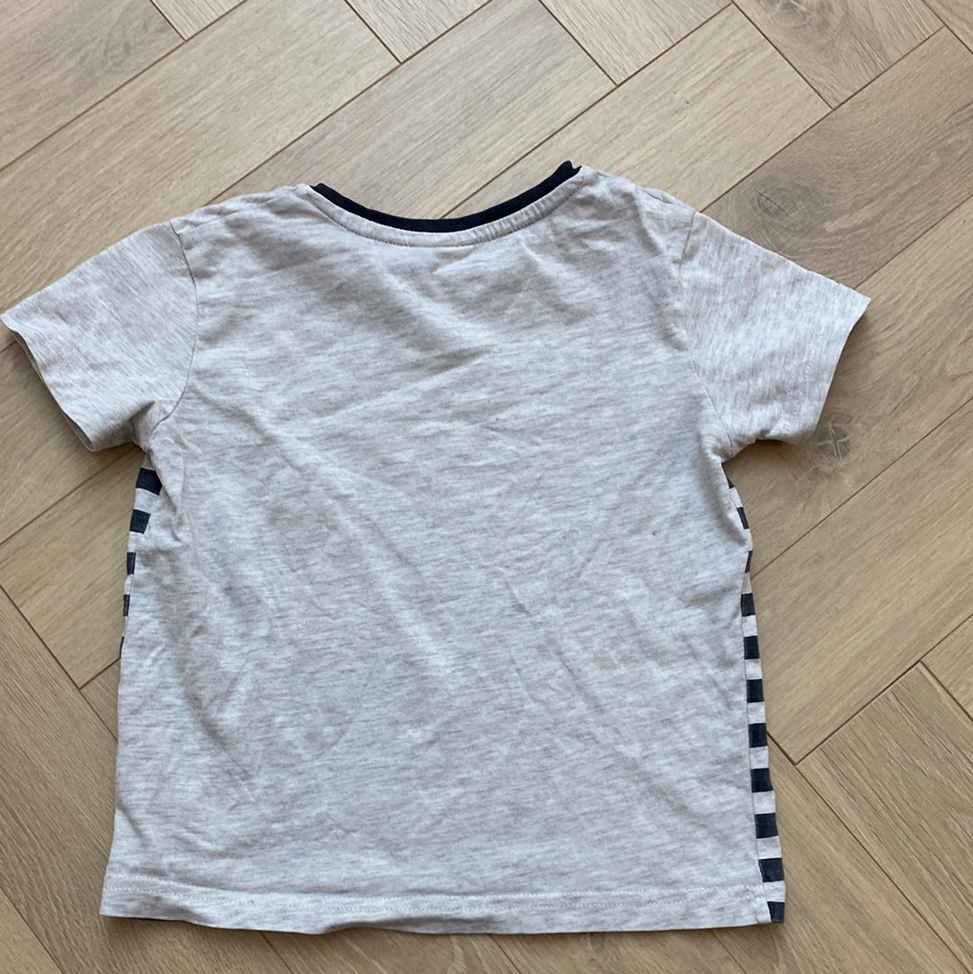 T-shirt tape à l’œil : 4 ans