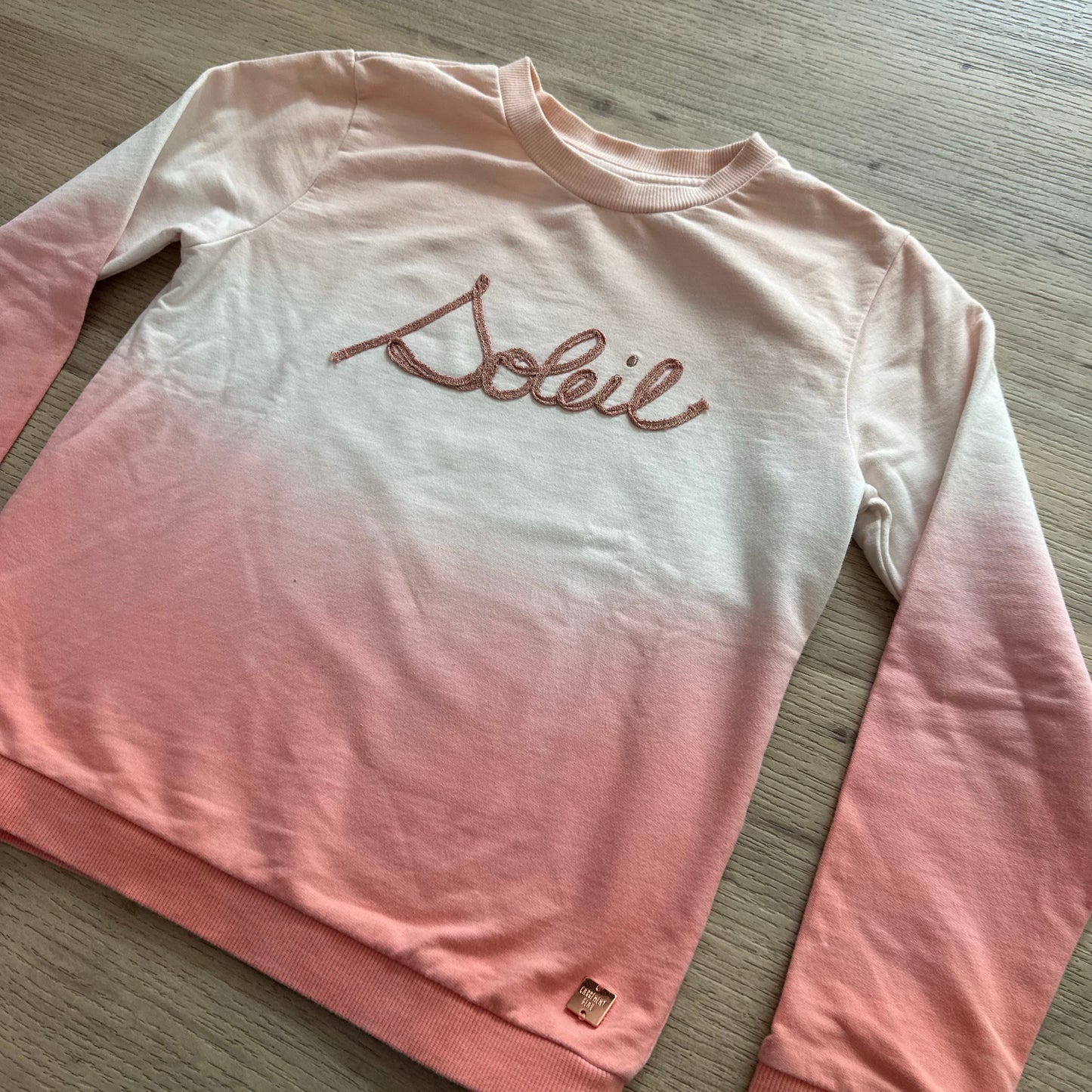 Pull carrément beau : 8 ans