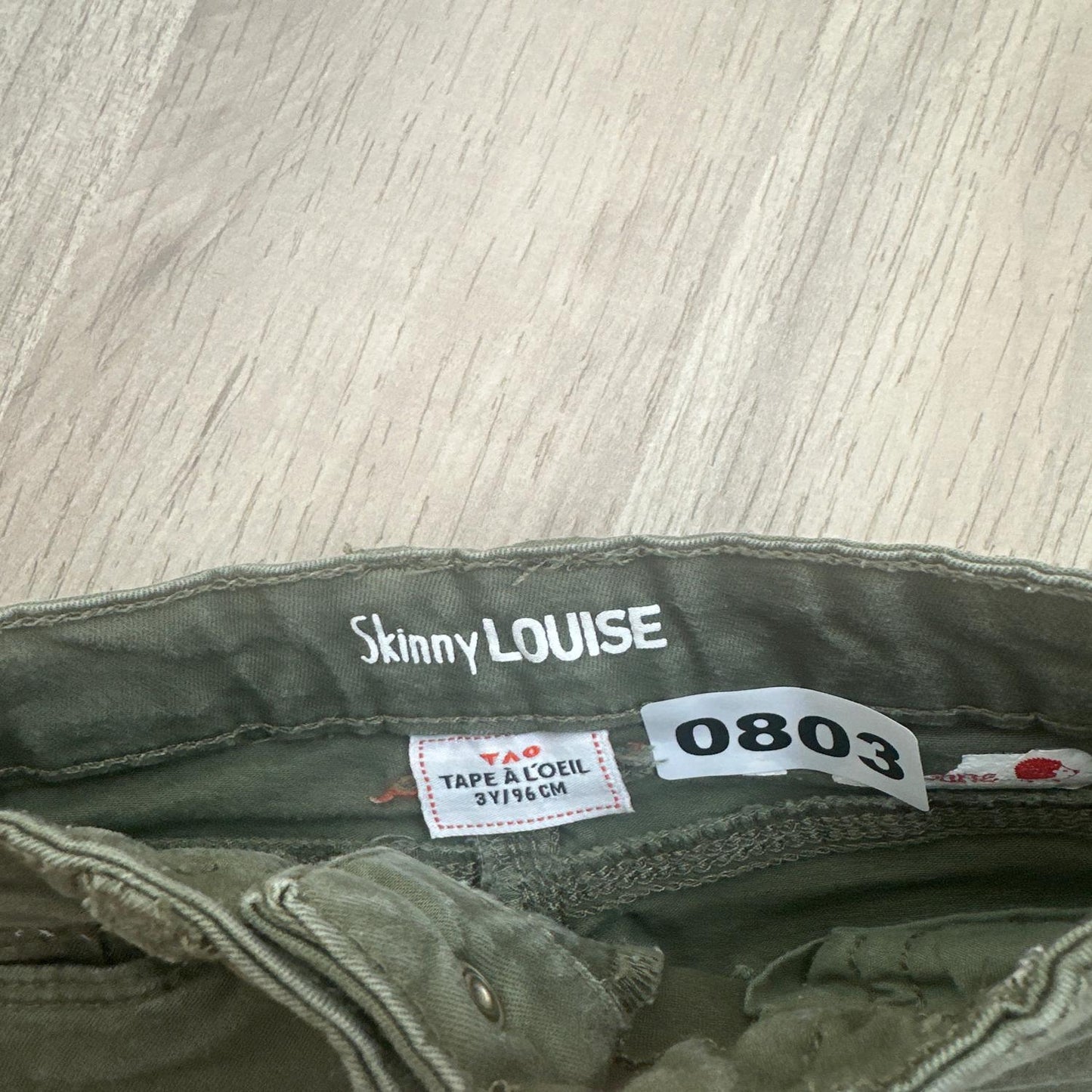 Pantalon tape al’oeil : 3 ans