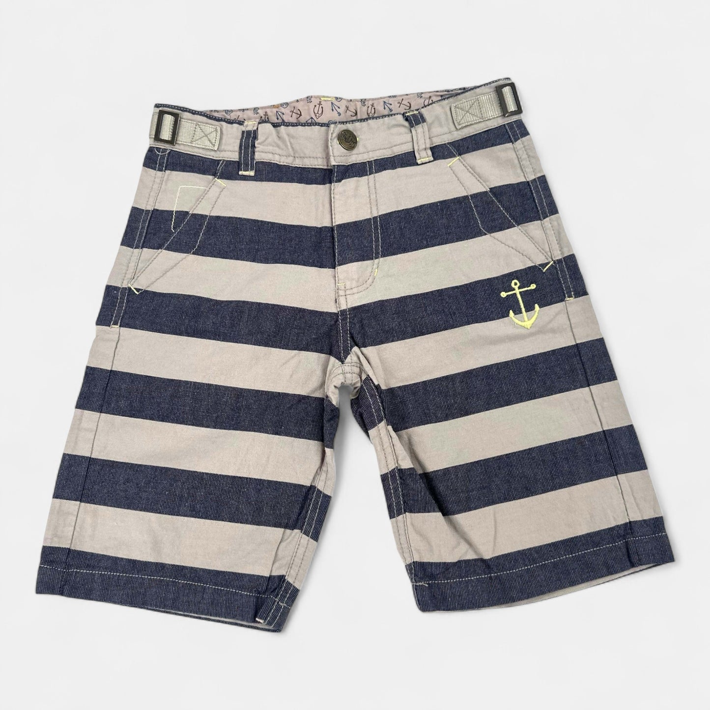 Short Sergent Major : 8 ans