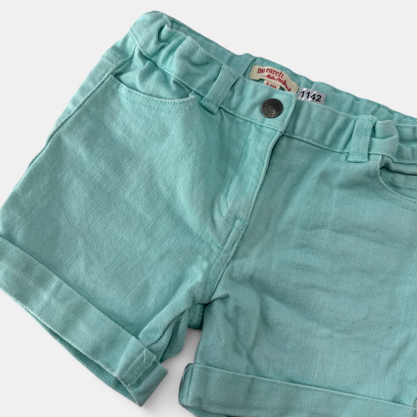 Short Du Pareil au même : 5 ans