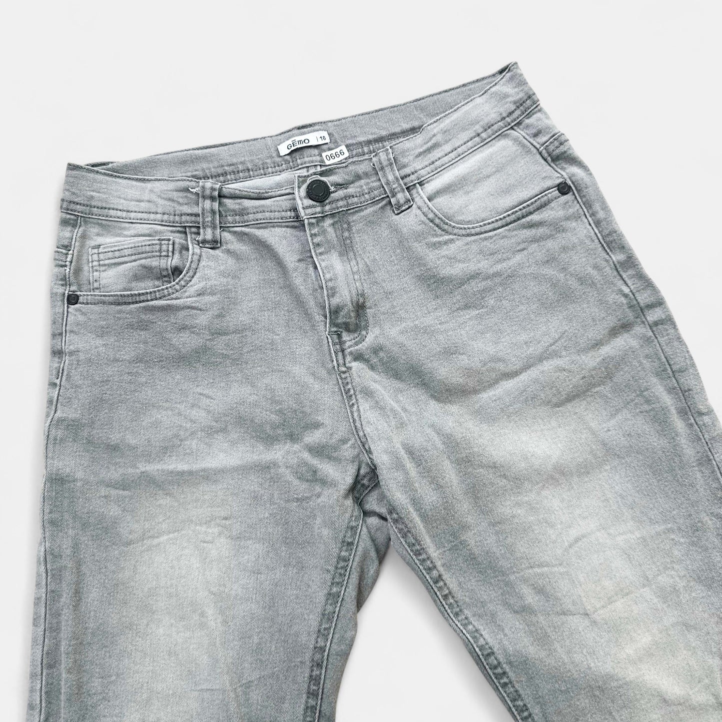 Pantalon Gémo : 16 ans