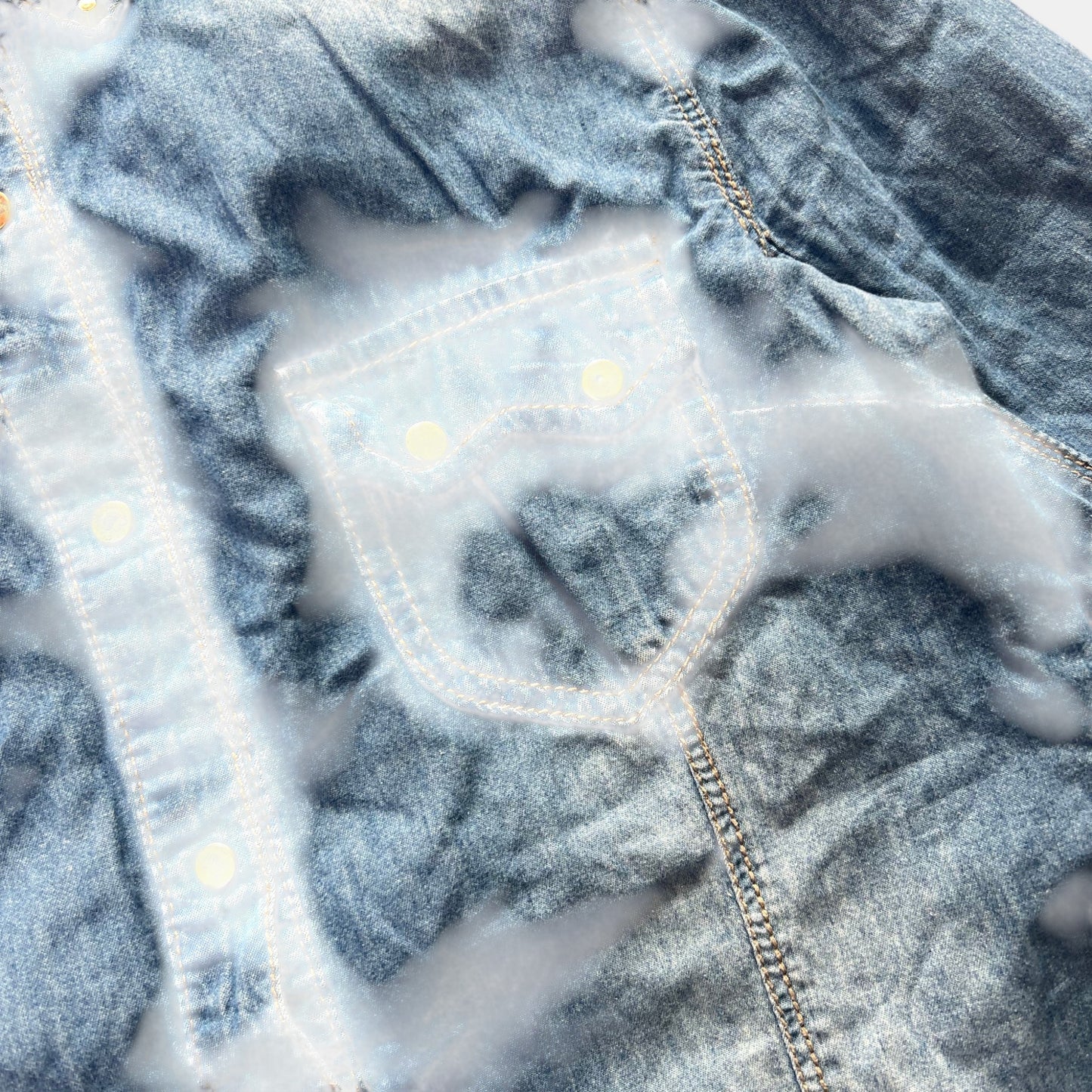 Chemise Cache cache : 16 ans