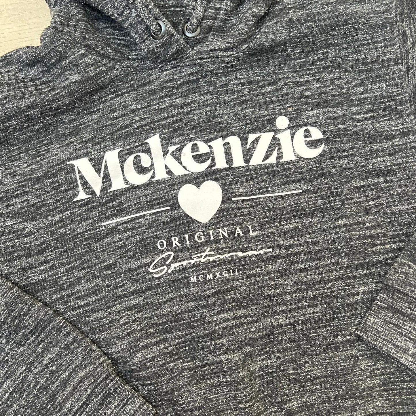 Pull court Mckenzie : 8 ans