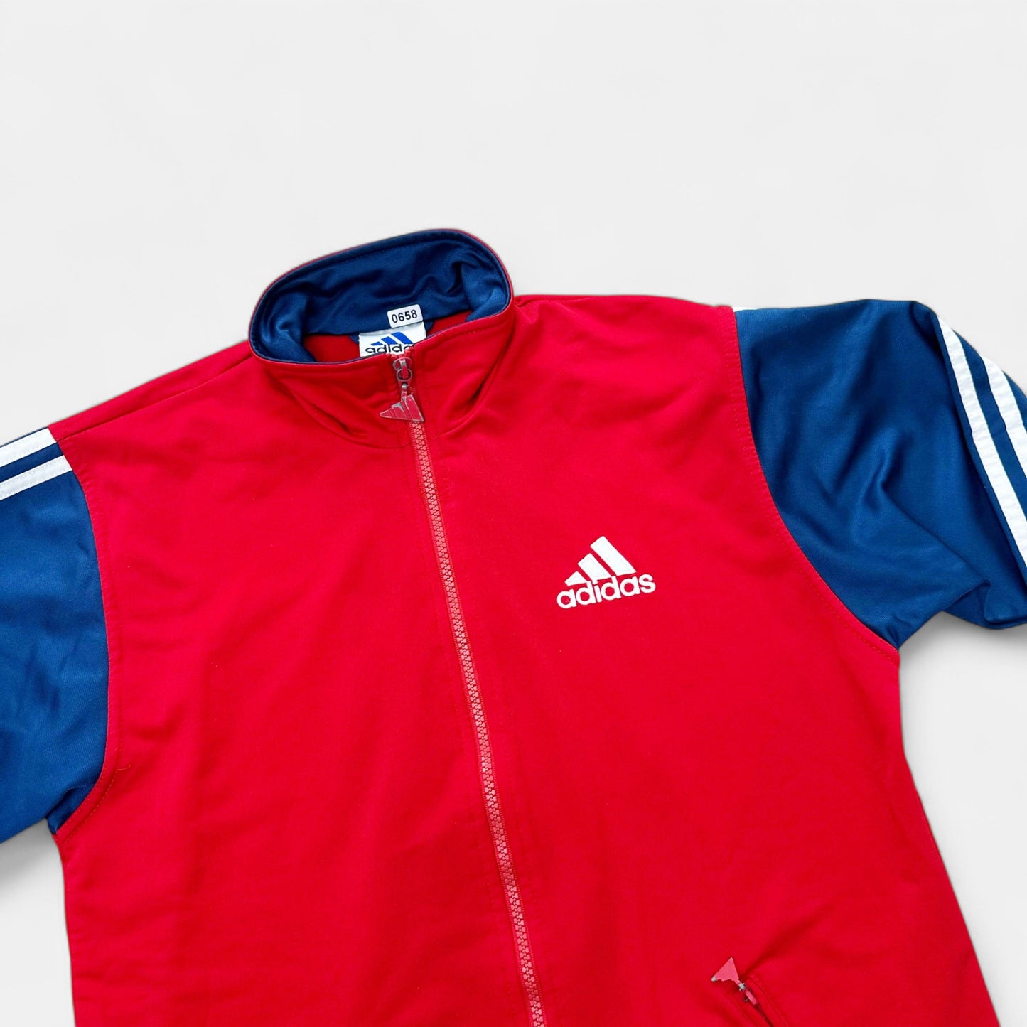 Gilet Adidas : 12 ans