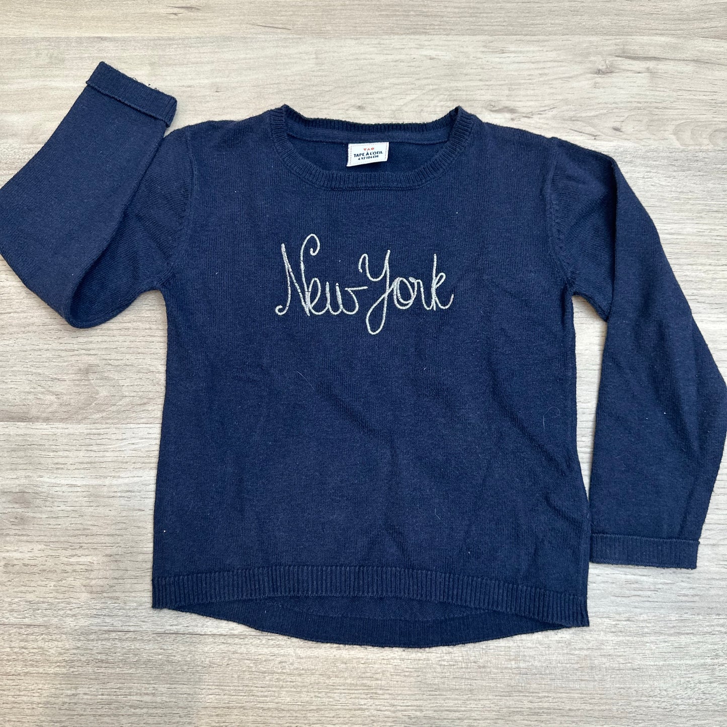 Pull Tape à l'oeil : 4 ans