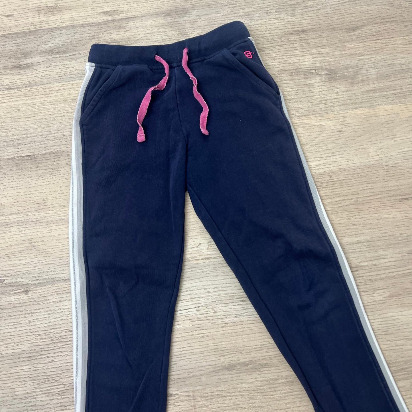 Pantalon sport Okaïdi : 7 ans