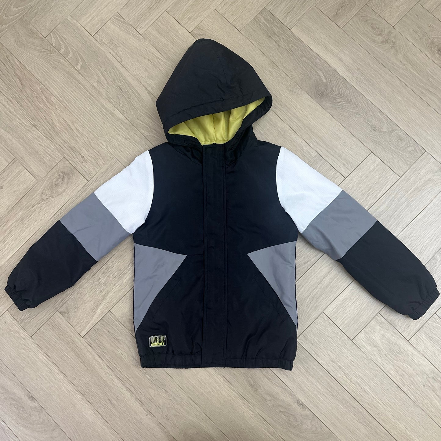 Veste / Manteau Tissaia : 8 ans