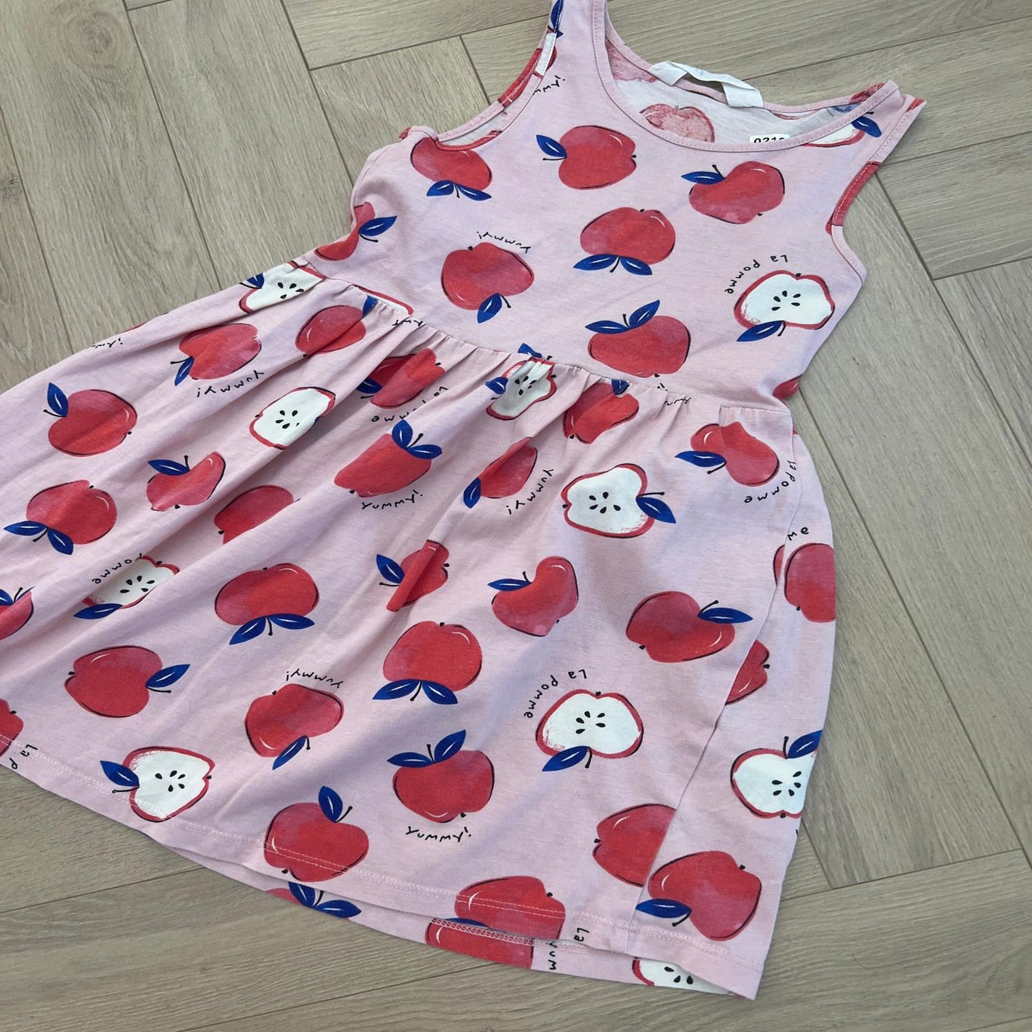 Robe H&M￼ : 5 ans
