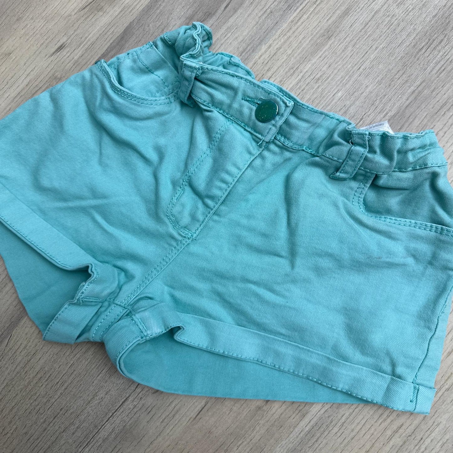 Short U Essentiel short : 10 ans