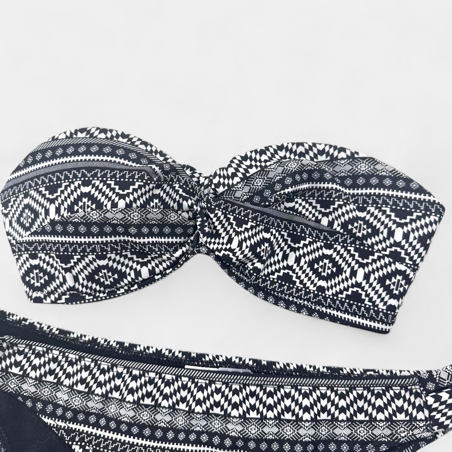 Maillot de bain Jennyfer : 16 ans