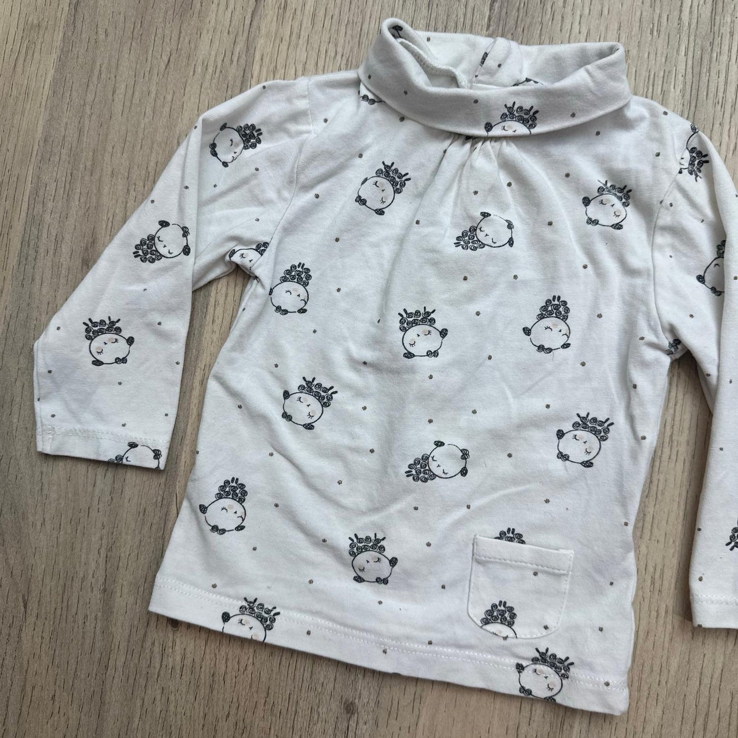 T-Shirt col roulé Kiabi : 6 mois