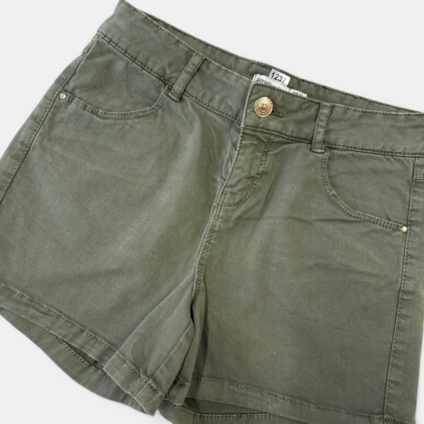 Short stradivarius : 14 ans