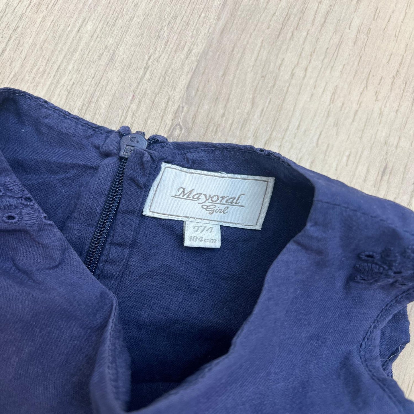 Robe Mayoral : 4 ans