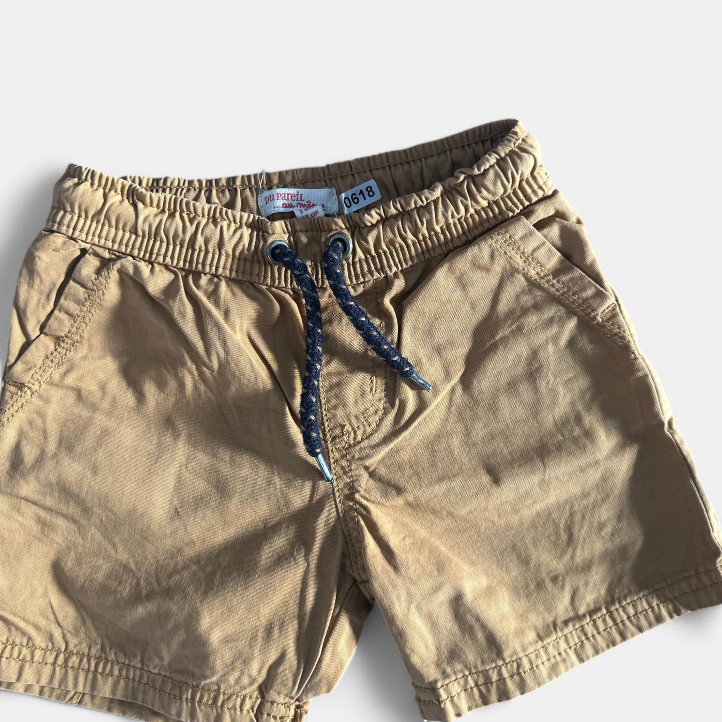 Short Du Pareil au même : 3 ans