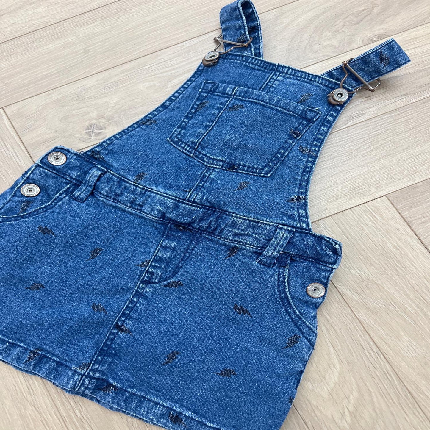 Robe salopette inextenso : 4 ans