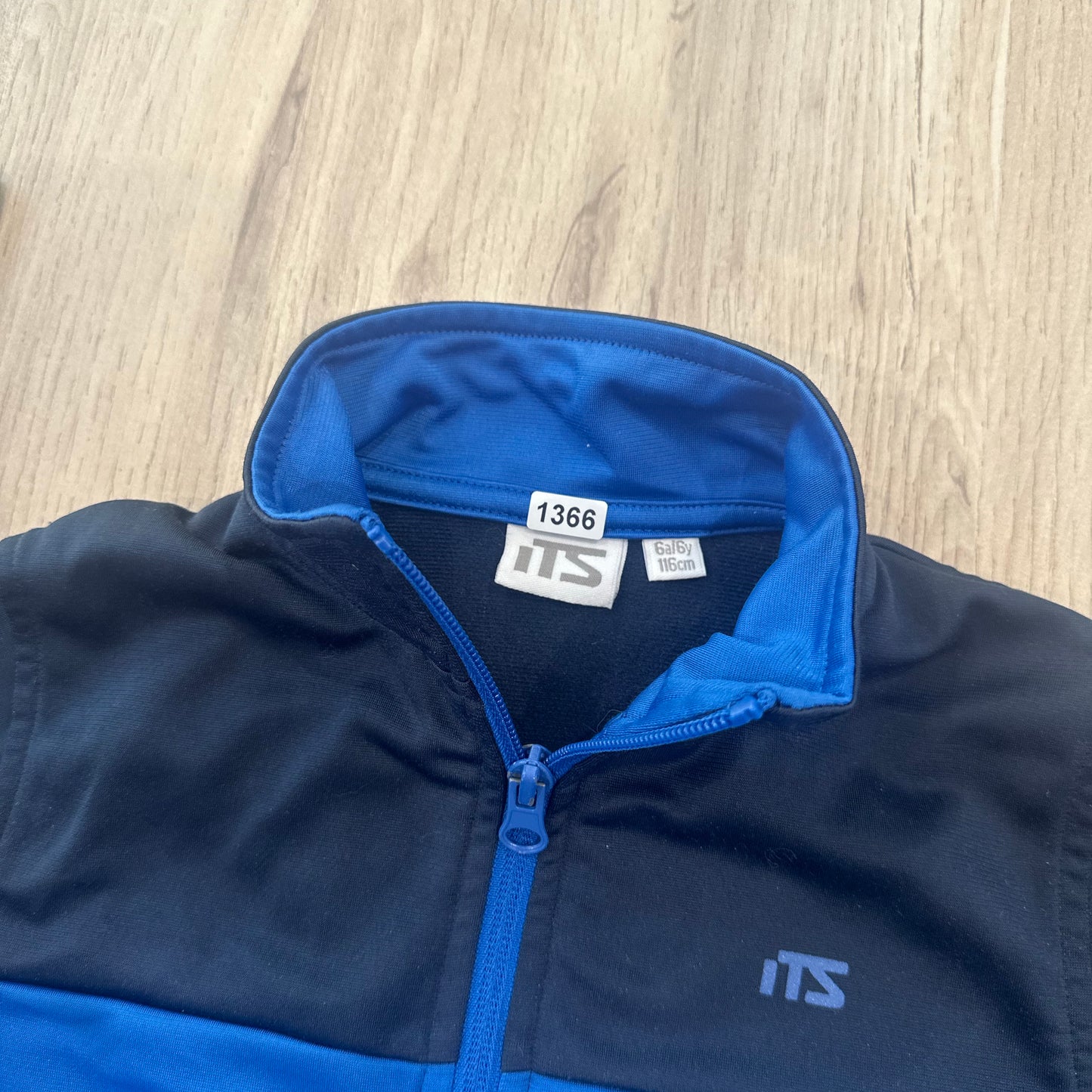 Veste de sport its : 6 ans