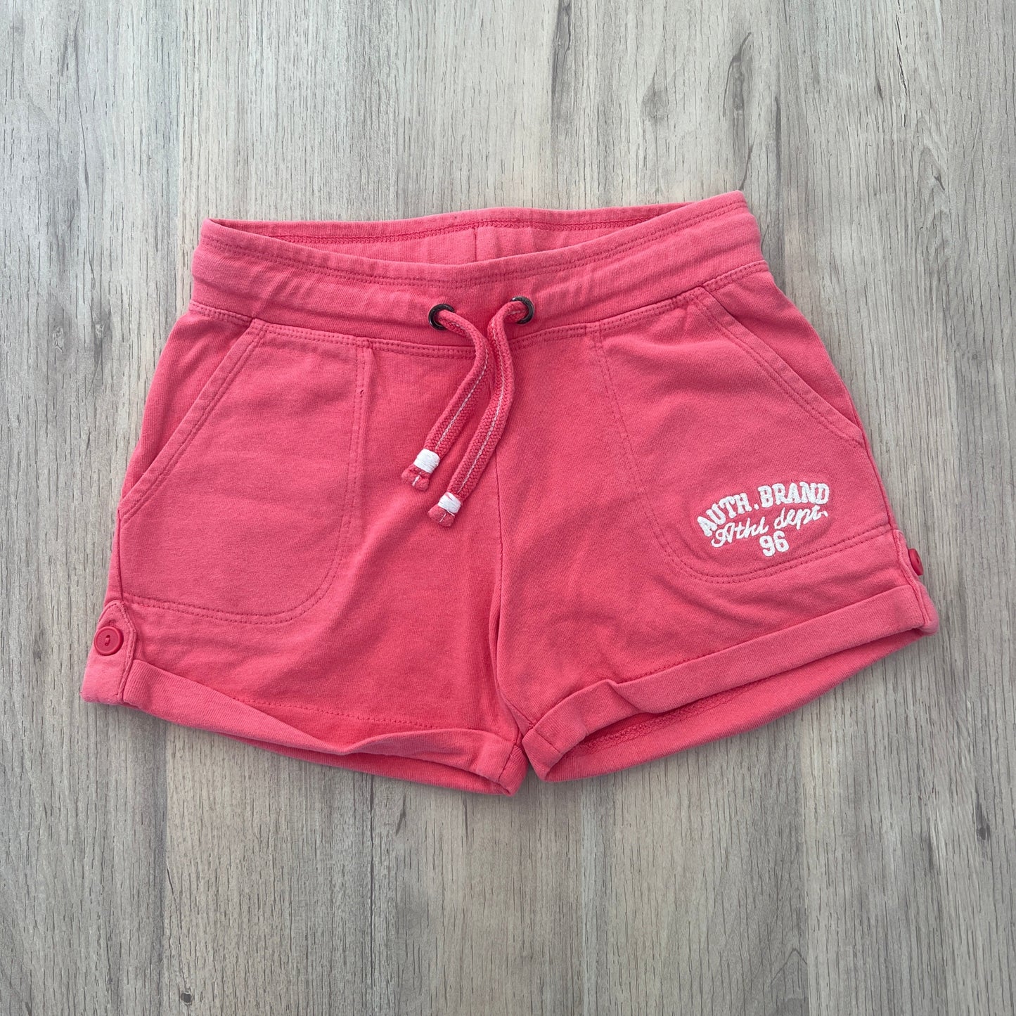 Short Okaidi : 8 ans