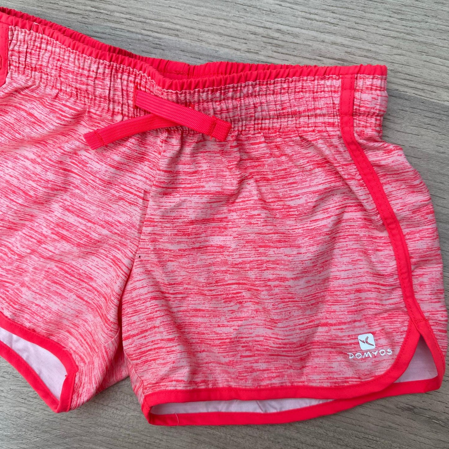 Short Décathlon : 7 ans