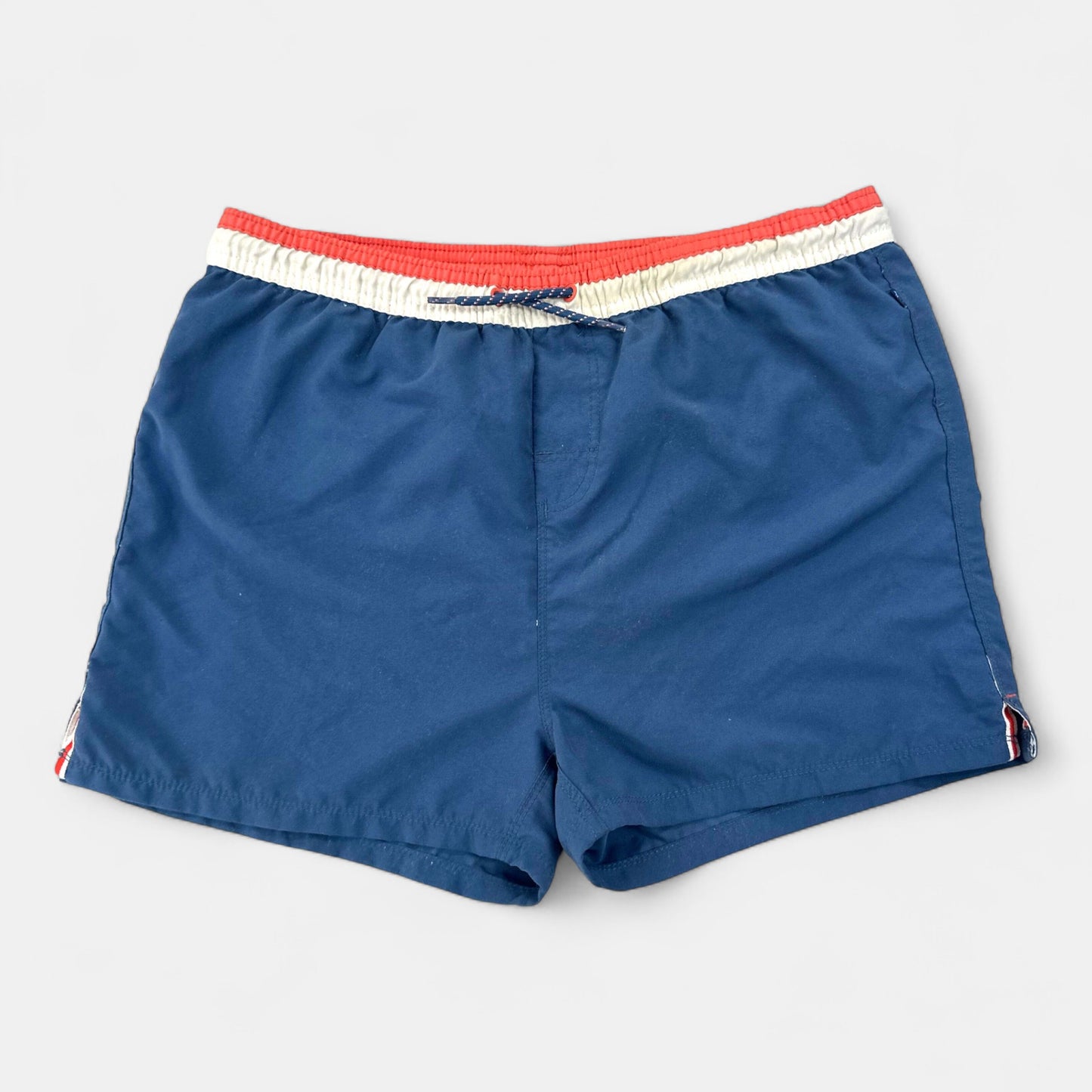 Maillot de bain : 14 ans