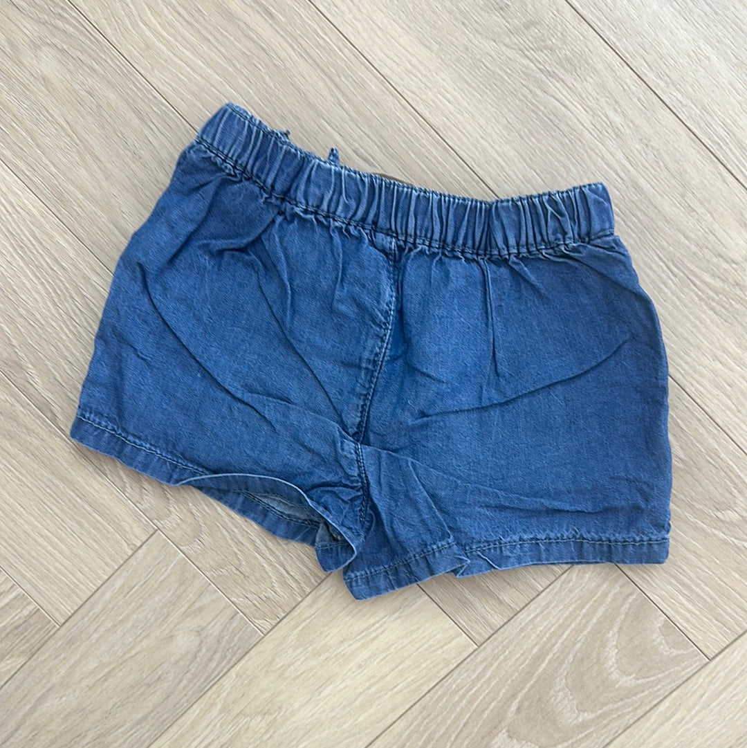 Jupe short, Lulu castagnette : 3 ans