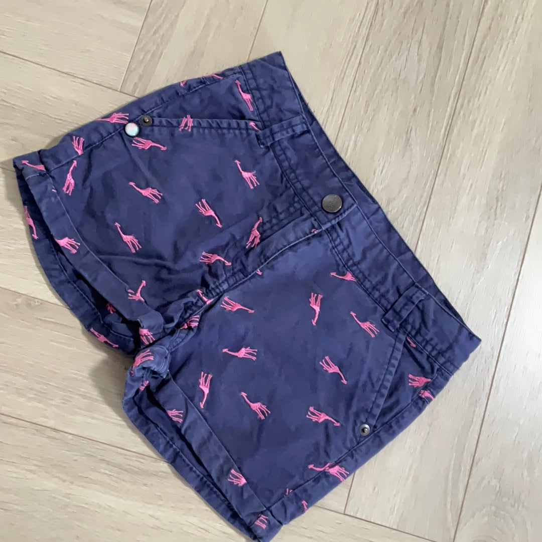 Short NKY : 6 ans