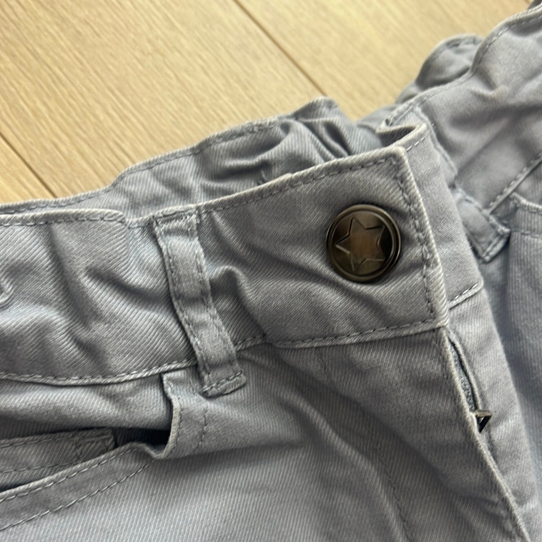 Pantalon tape à l’œil ￼￼ : 7 ans