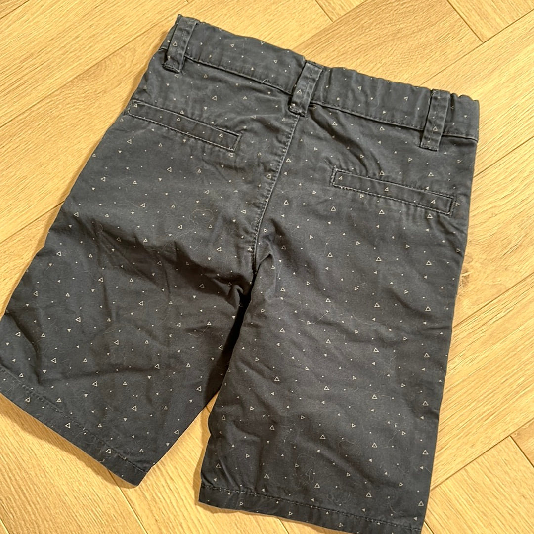 Short la halle aux vêtements : 4 ans