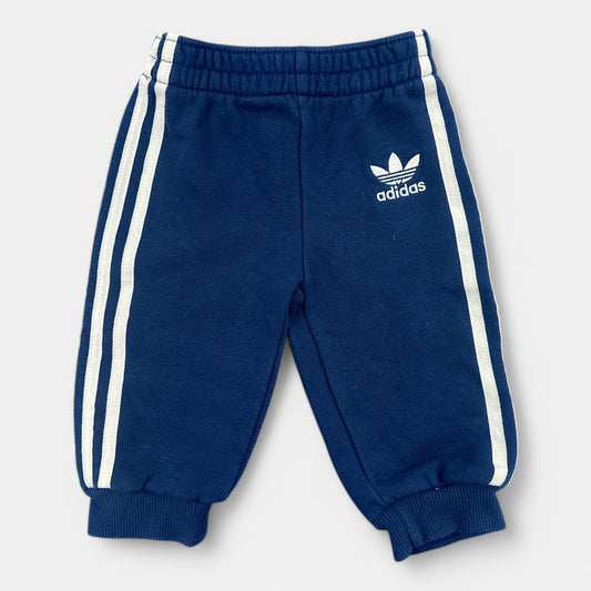 Pantalon Adidas : 6 mois