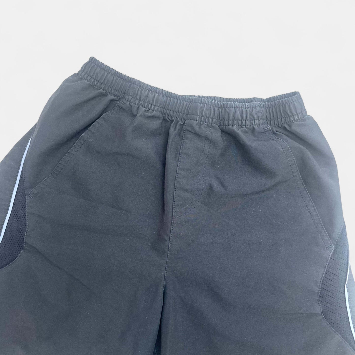 Short Domyos : 12 ans