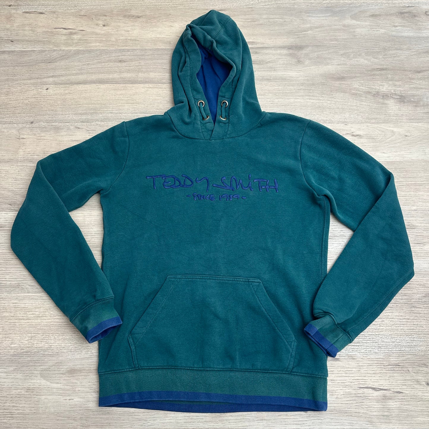 Pull Teddy Smith : 14 ans