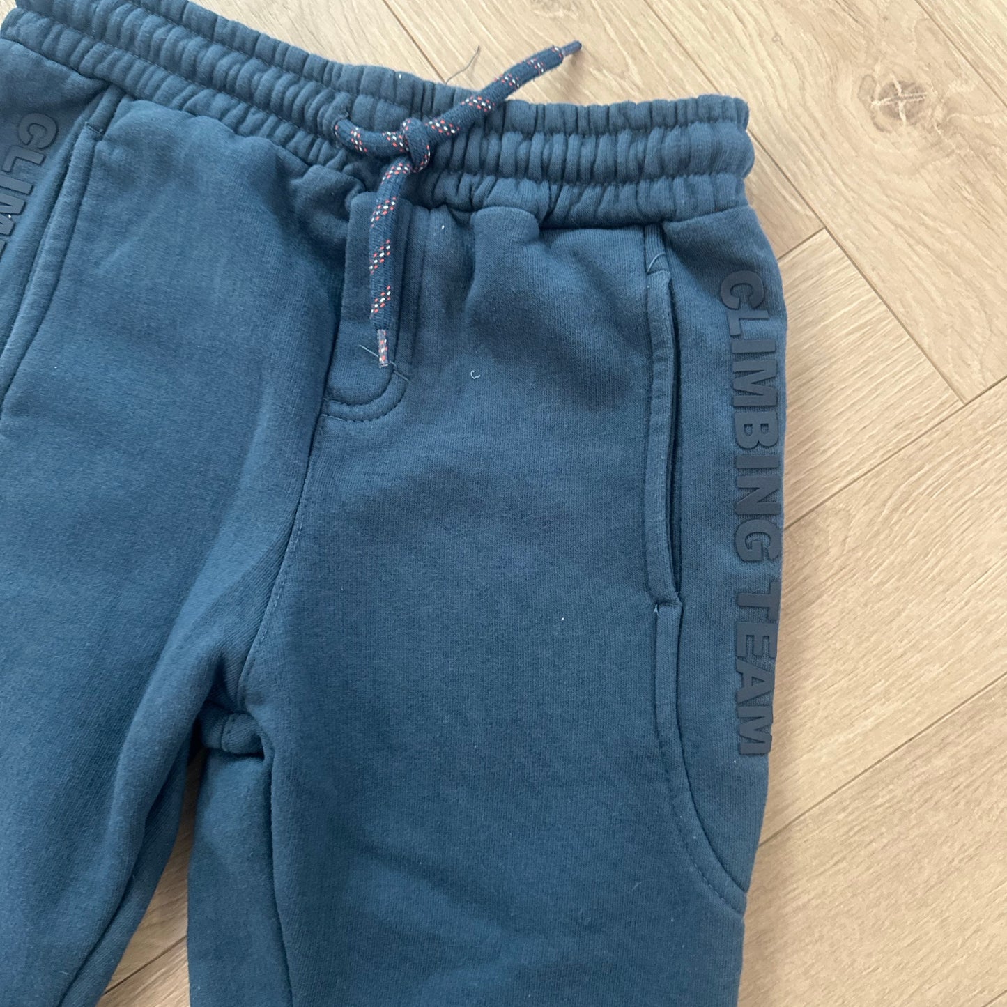 Tenue de sport Tape à l'oeil : 9 ans