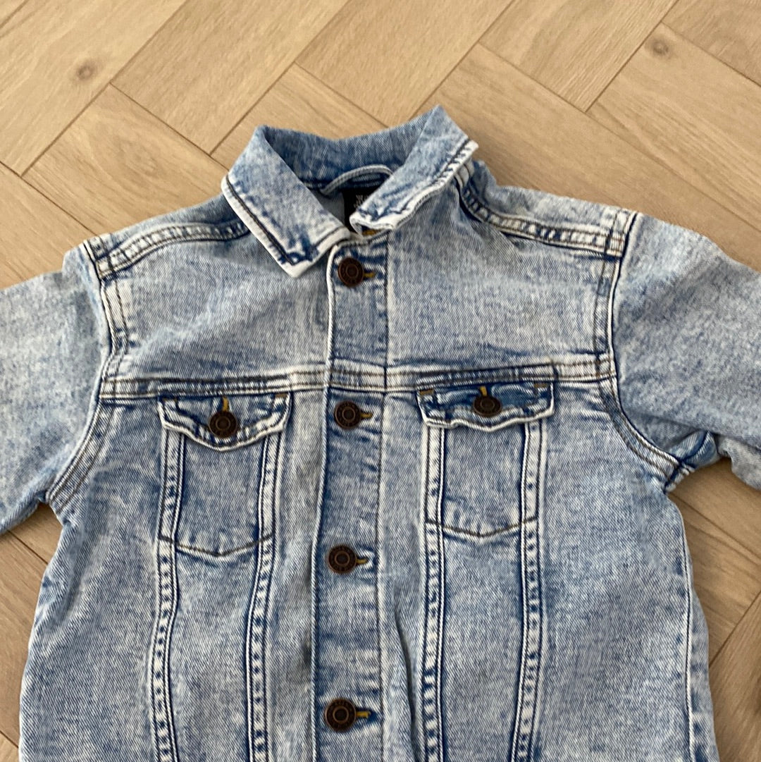 Veste  Denim : 7 ans