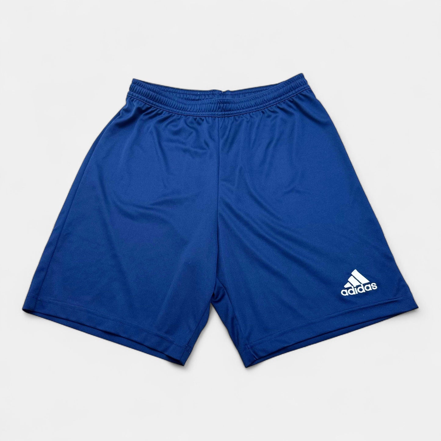 Short Adidas : 16 ans