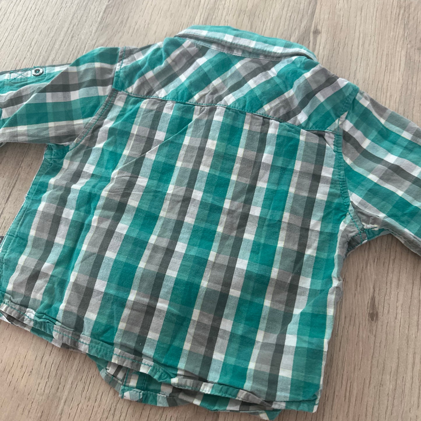 Chemise Okaïdi : 6 mois