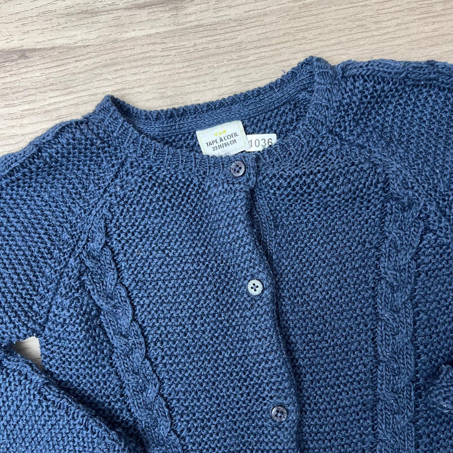 Pull Tape à l'oeil : 24 mois