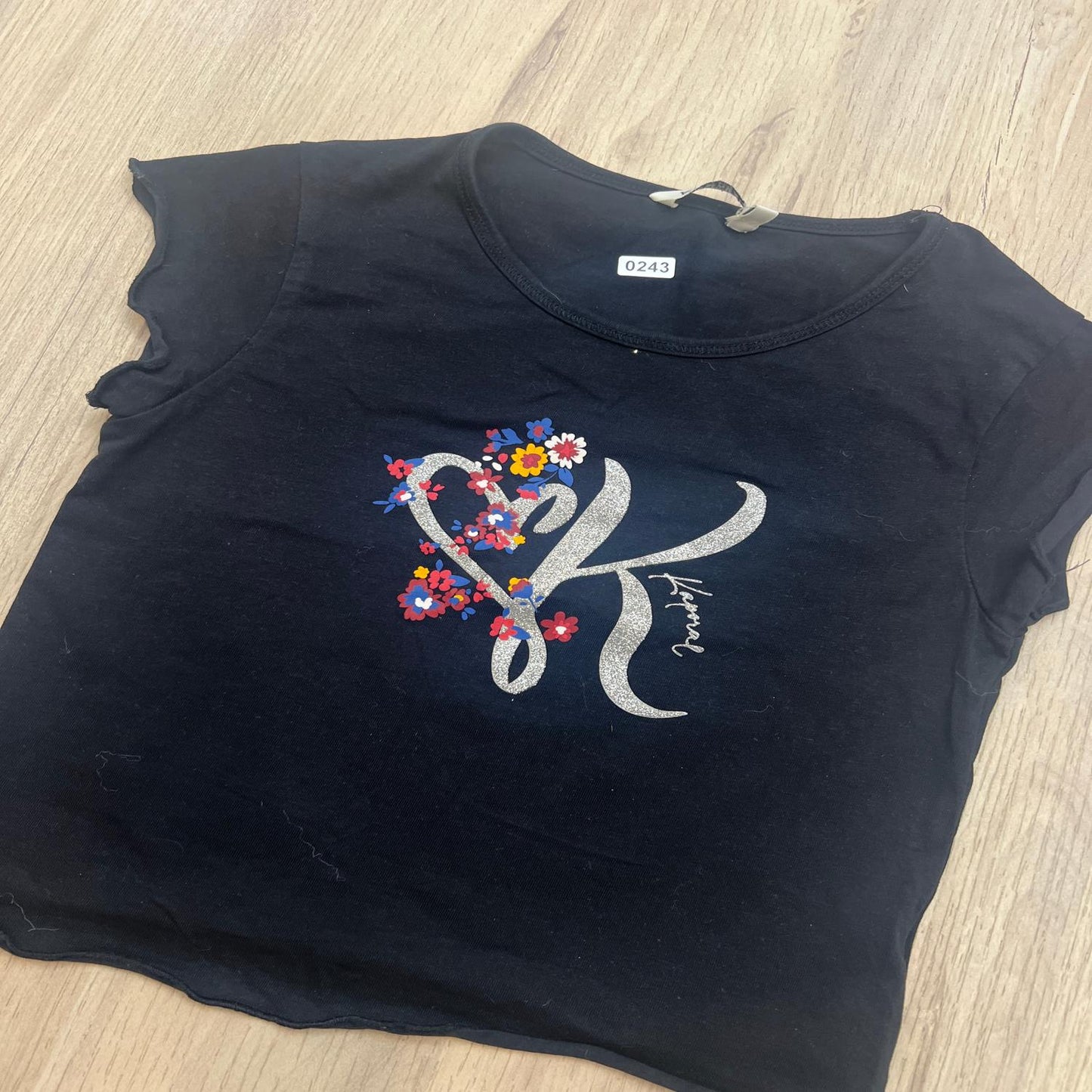 T-shirt, kaporal￼ : 8 ans