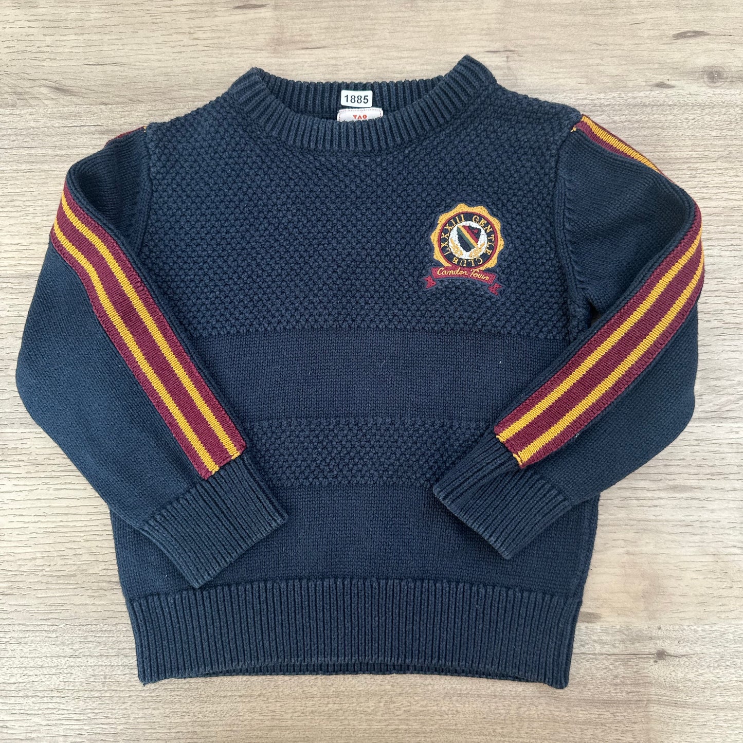Pull Tape à l'oeil : 4 ans