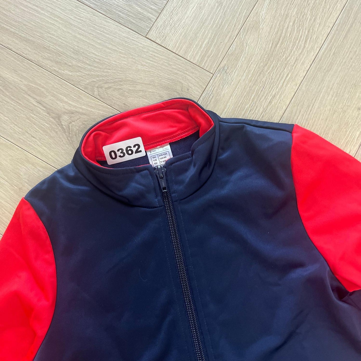 Tenue de sport Décathlon : 6 ans