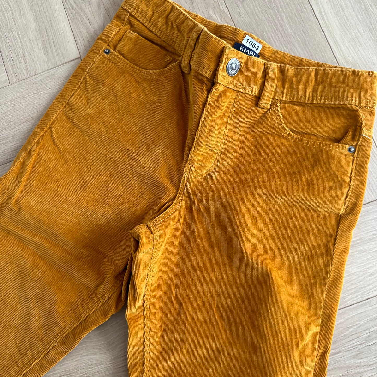 Pantalon velours Kiabi : 10 ans