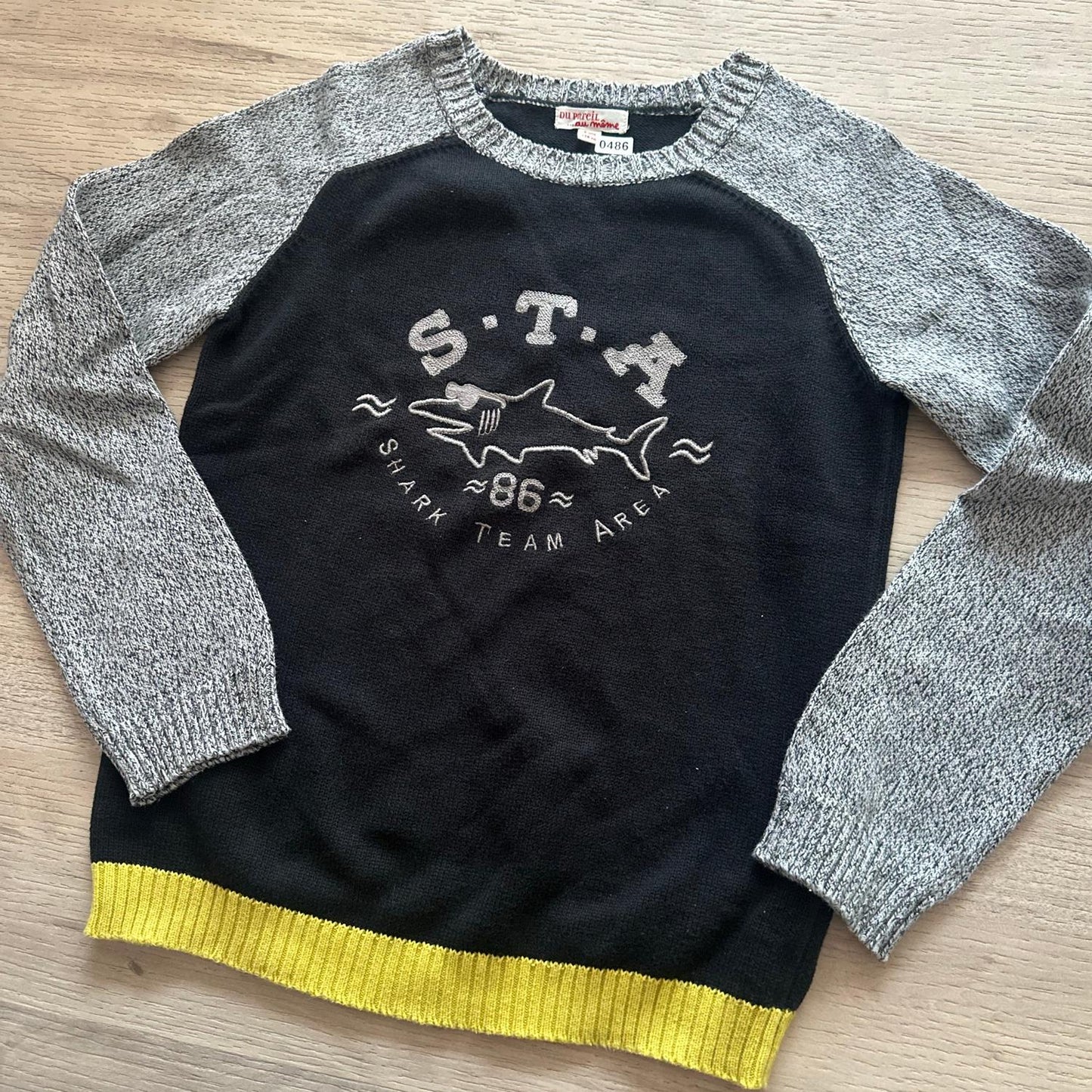 Pull Du Pareil au même : 8 ans