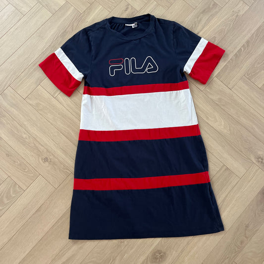 Robe Fila : 16 ans