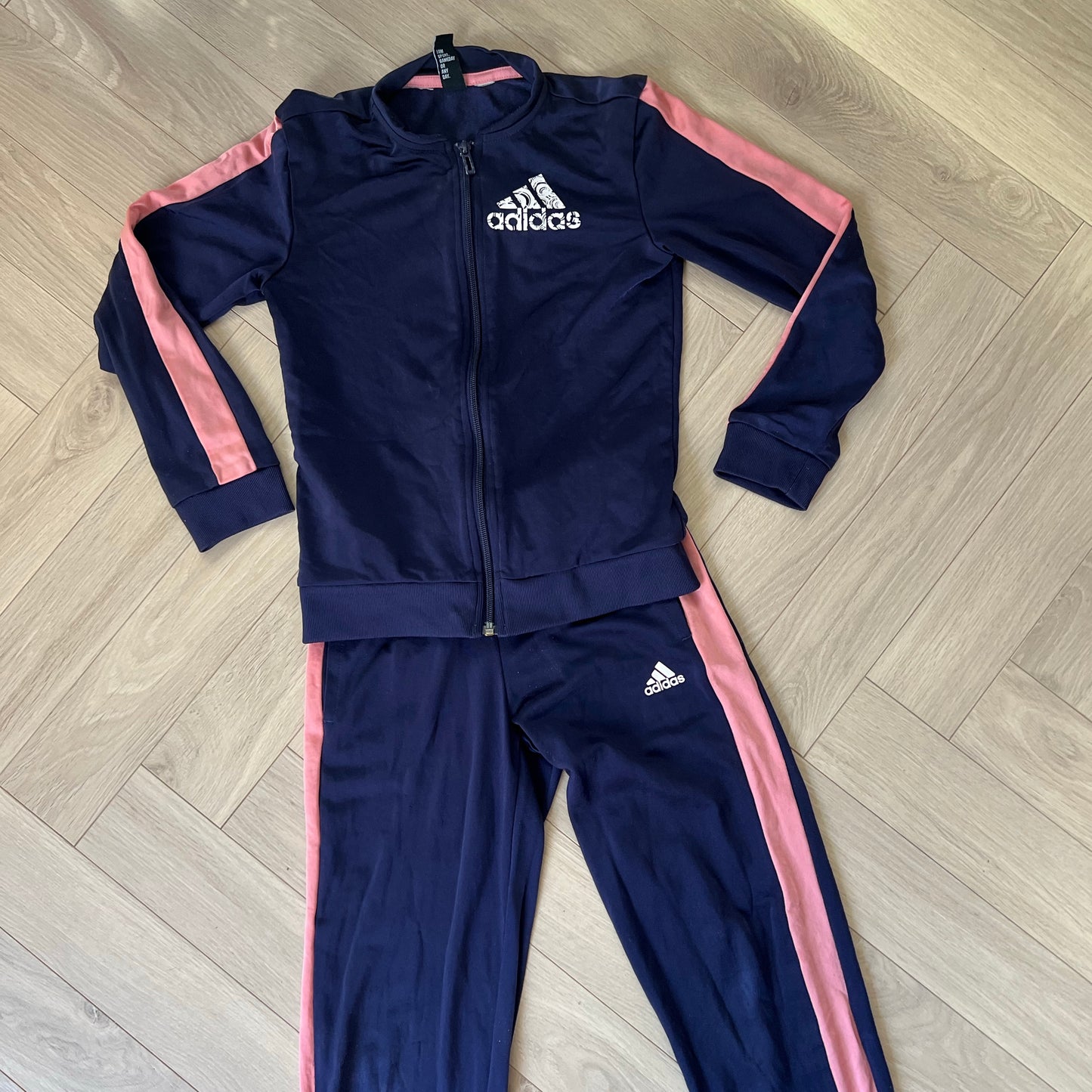 Survêtement Adidas : 10 ans